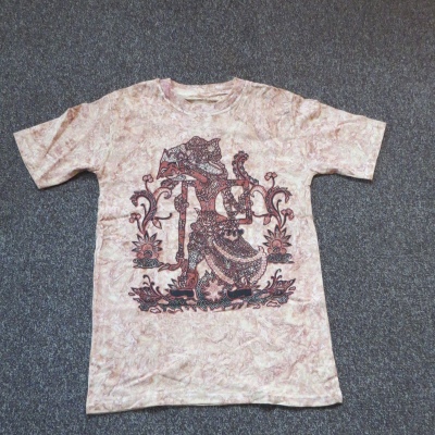 T-Shirt aus Indonesien Batik
